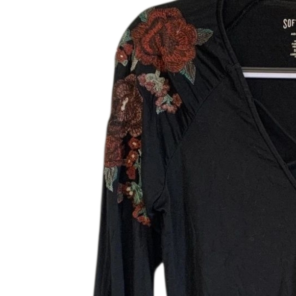 American Eagle Embroidered Top Large - Picture 3 of 5